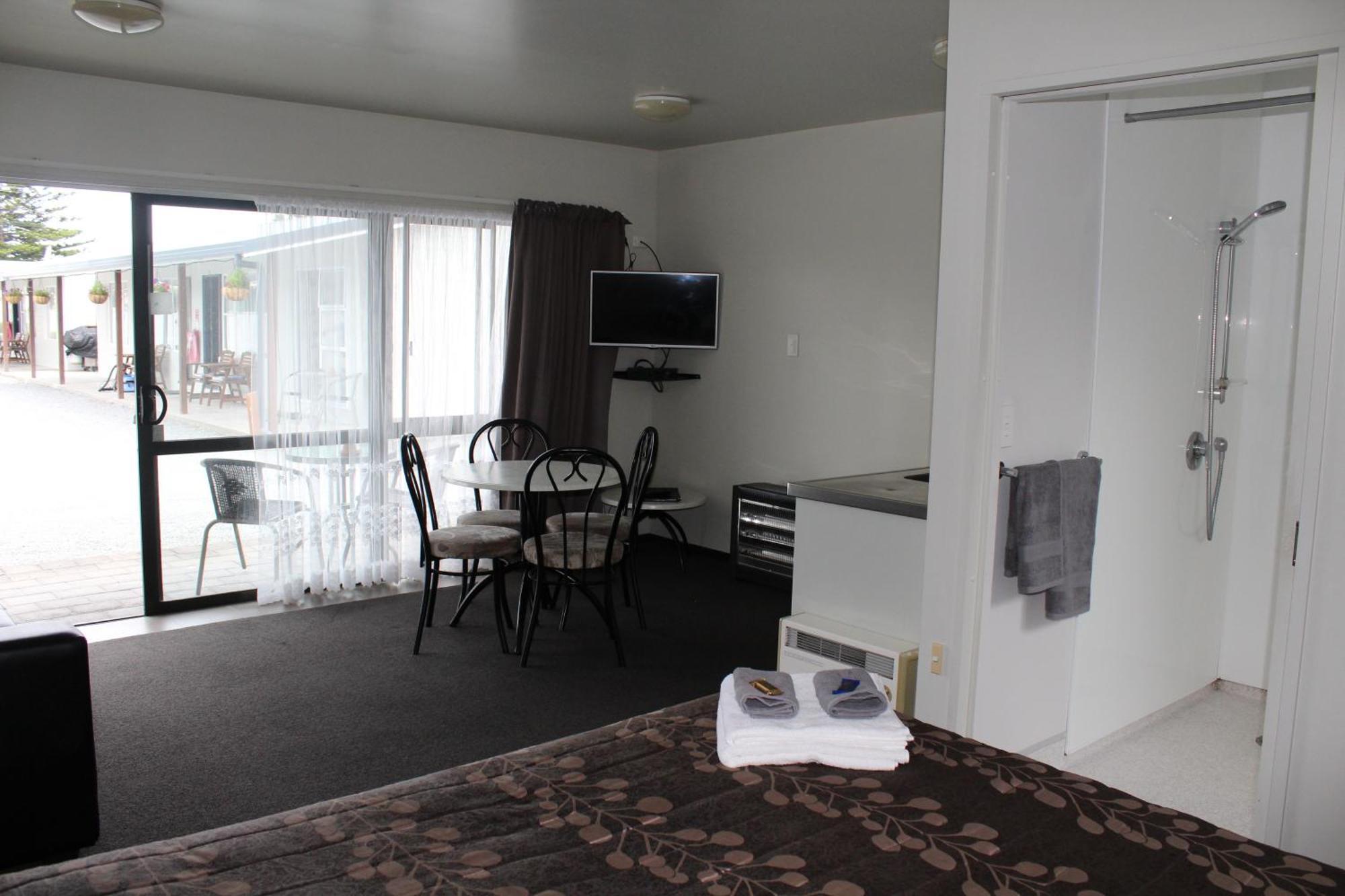 Sierra Beachfront Motel Kaikoura Esterno foto