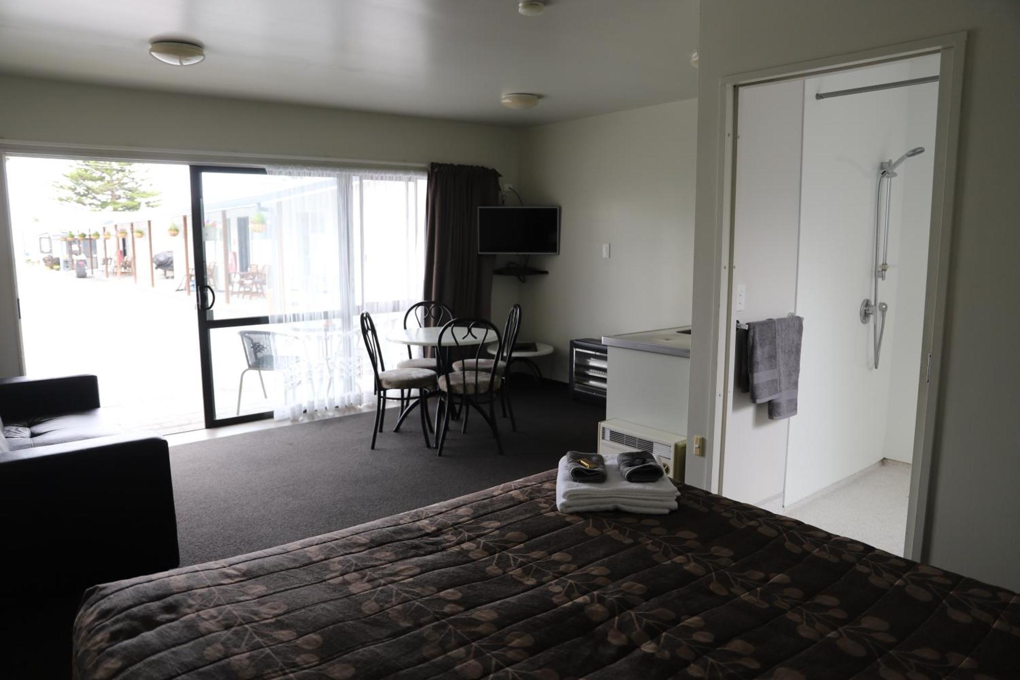 Sierra Beachfront Motel Kaikoura Esterno foto
